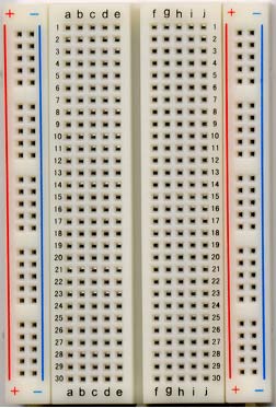 برد بورد (Breadboard)